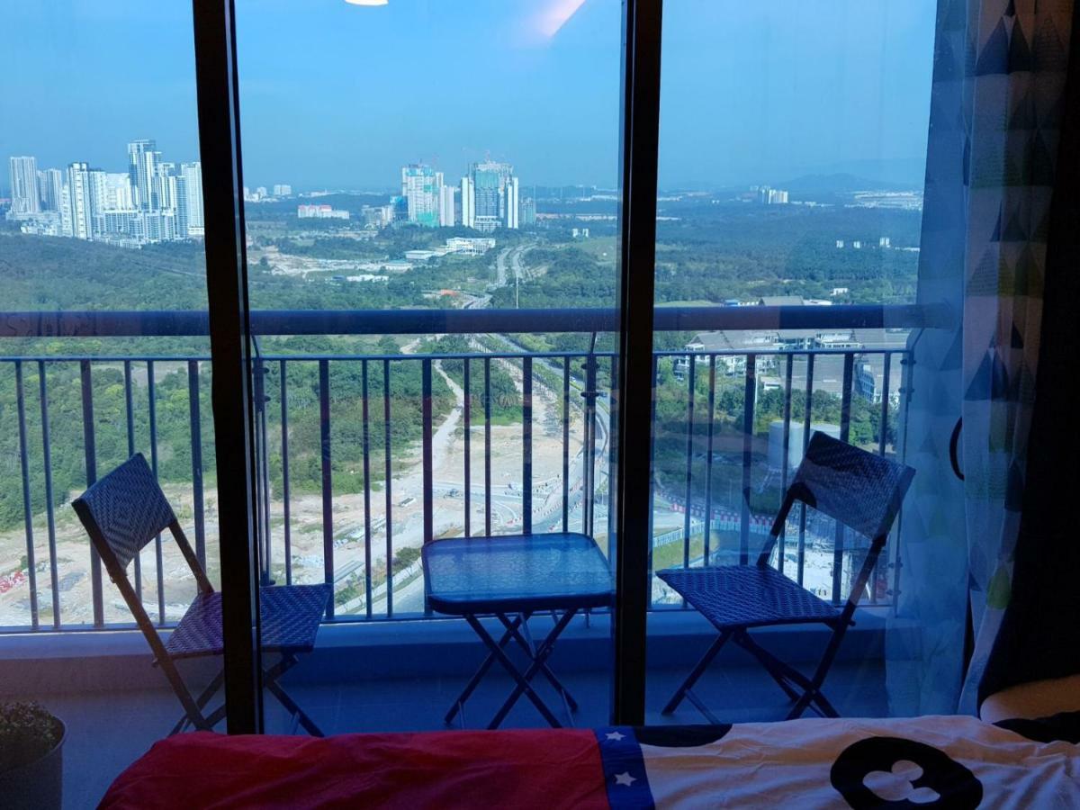 Apartment 1-4pax Mickey Mouse 1bedrm At Puteri Harbour, Teega Suite, Legoland, Lego, Iskandar *